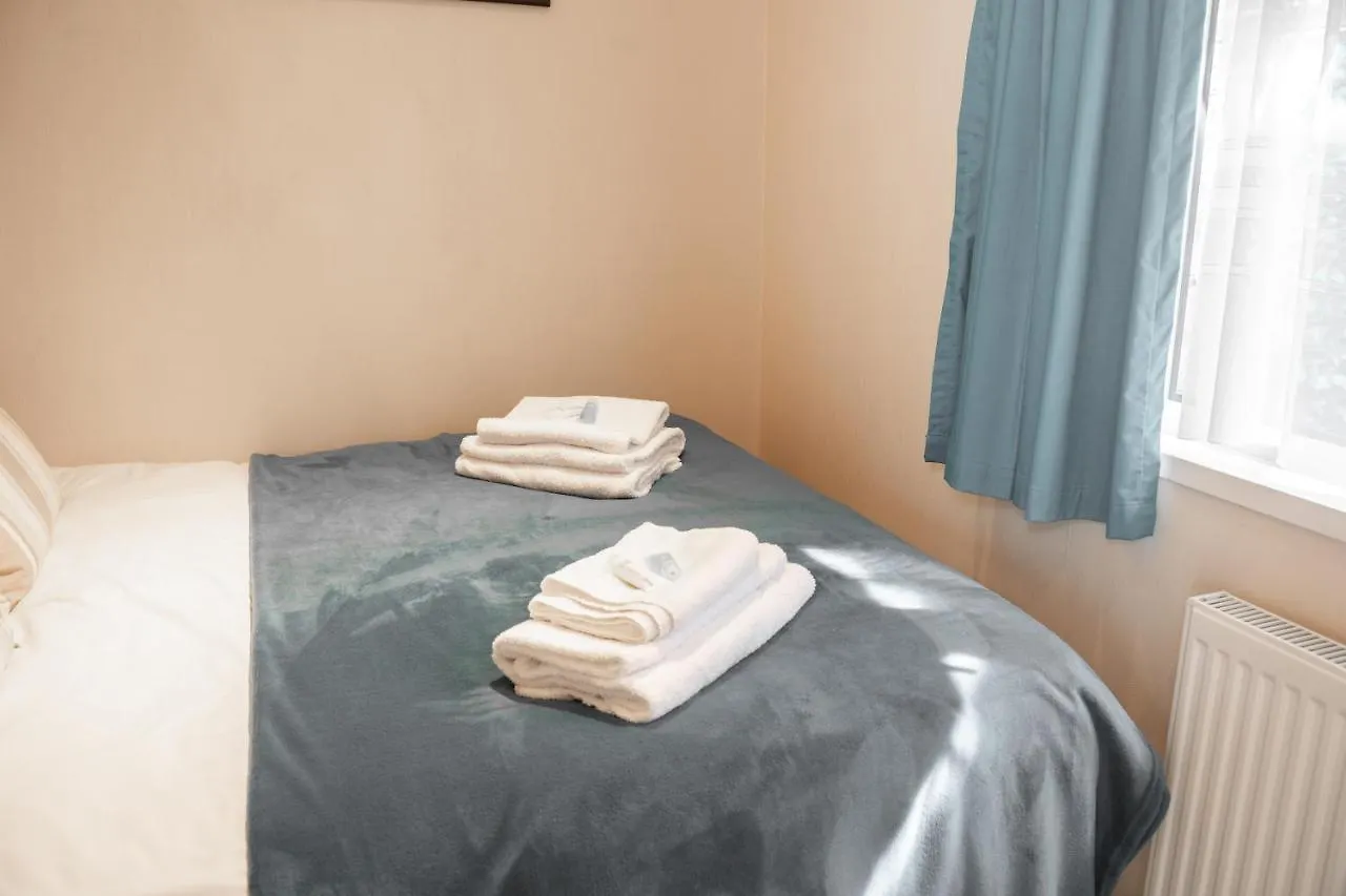 Holiday home Pass The Keys The Lodge At Point House Farm - Sleeps Up To 6 Chester