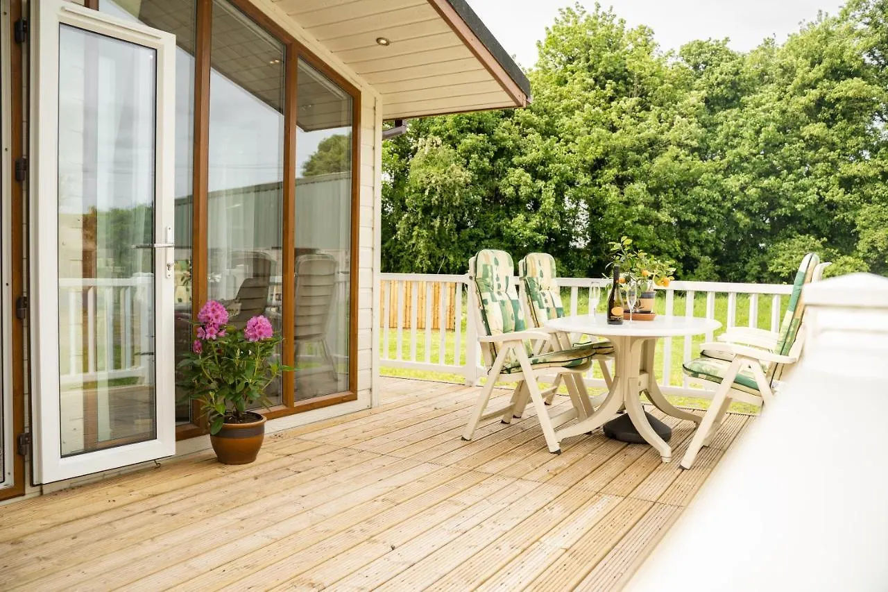 Holiday home Pass The Keys The Lodge At Point House Farm - Sleeps Up To 6 Chester