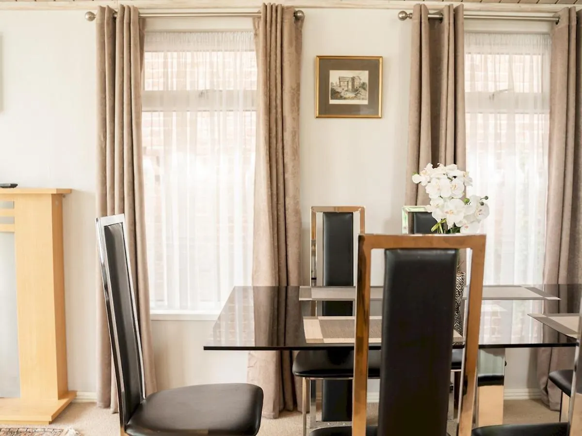 Holiday home Pass The Keys The Lodge At Point House Farm - Sleeps Up To 6 Chester United Kingdom